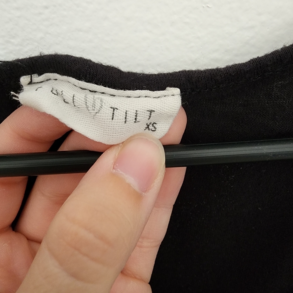 Cold Shoulder Top - Picture 3 of 3